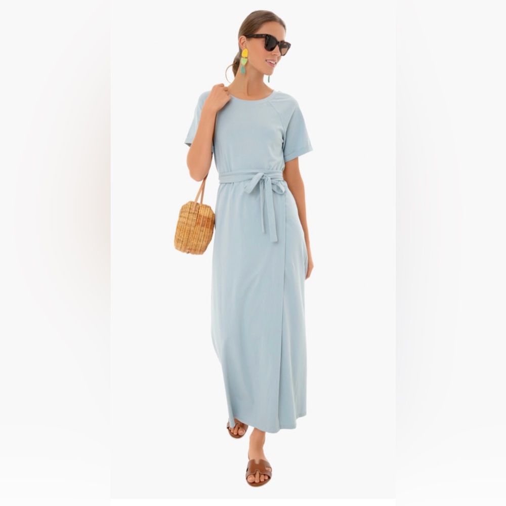 Elegant Blue Maxi Dress